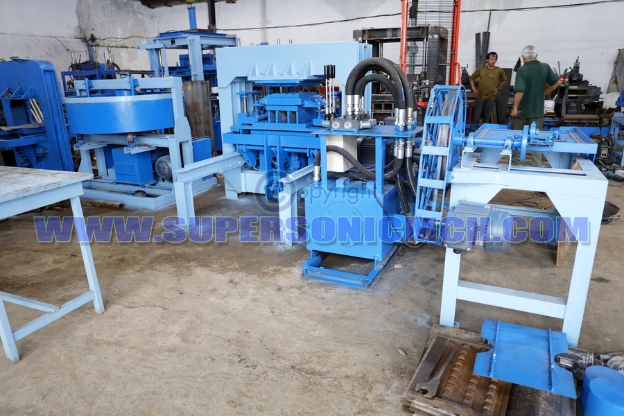 Mesin genteng beton, mesin genteng beton hidrolik, mesin genteng press Super Sonic Machinery WA: +62.811313603